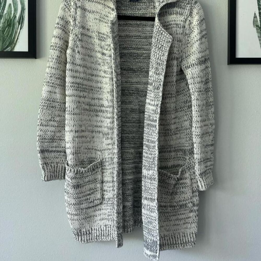 Gap Women's Grey and White Open Front Cardigan